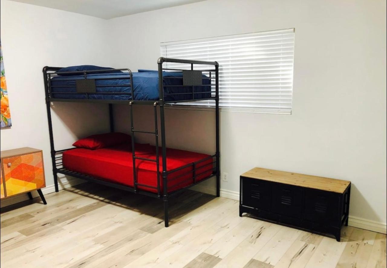 Great West La Ucla Santa Monica Hostel ลอสแอนเจลิส ภายนอก รูปภาพ