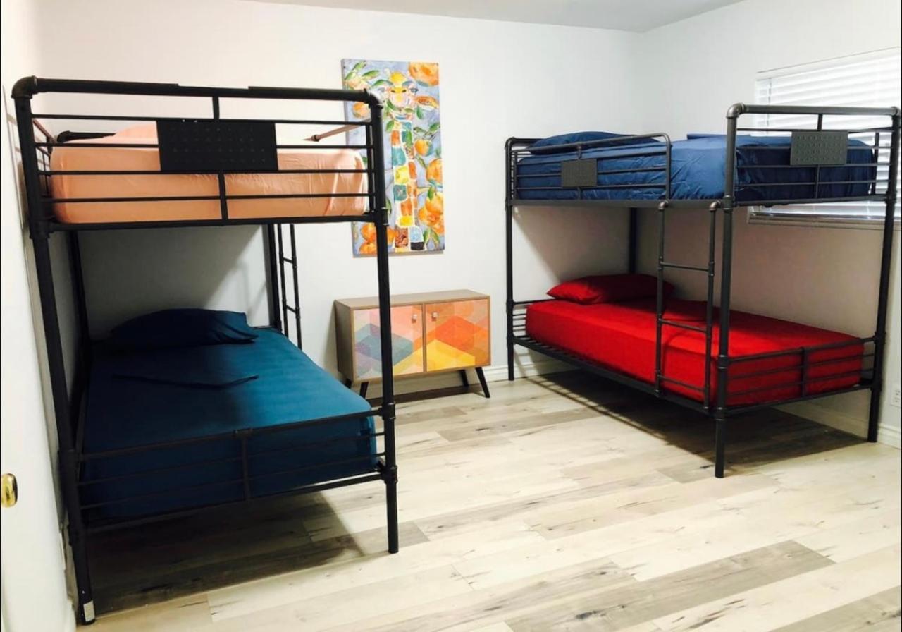 Great West La Ucla Santa Monica Hostel ลอสแอนเจลิส ภายนอก รูปภาพ